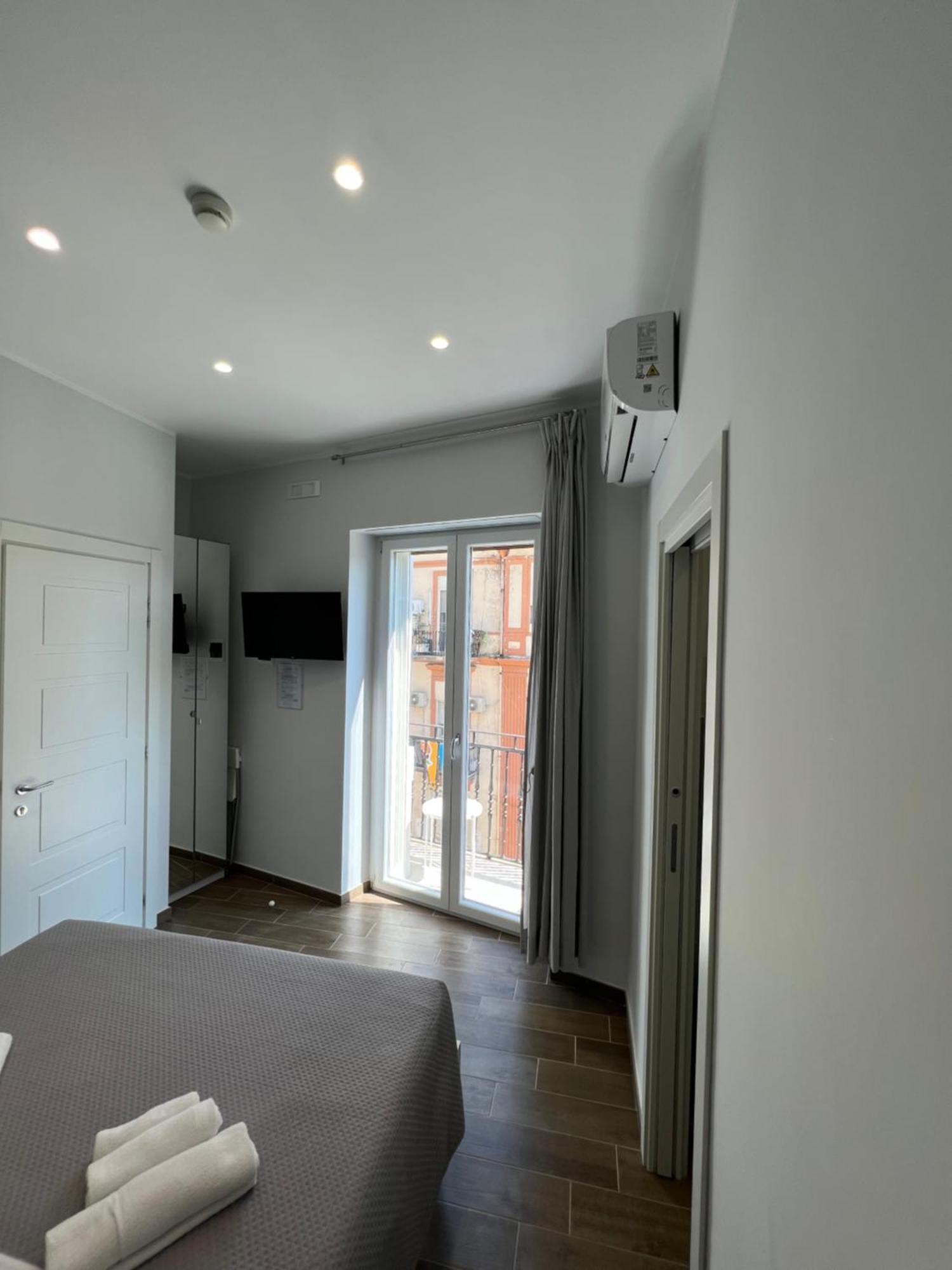 Metropolis Home Napels Buitenkant foto